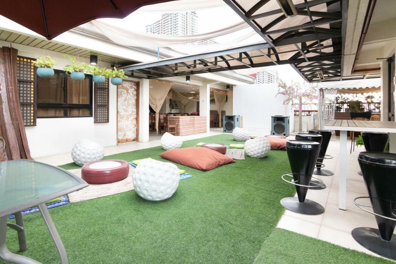 Super Oyo 134 The Bedstation Hotel Mandaluyong Bagian luar foto