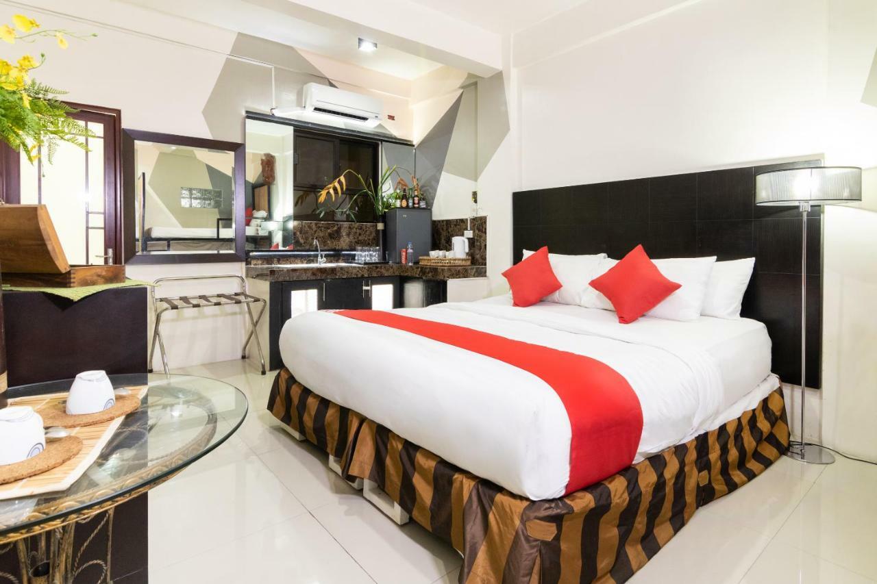 Super Oyo 134 The Bedstation Hotel Mandaluyong Bagian luar foto